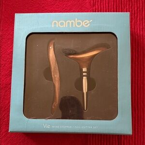 Nambe Brown and Silver Wine Accessory Set